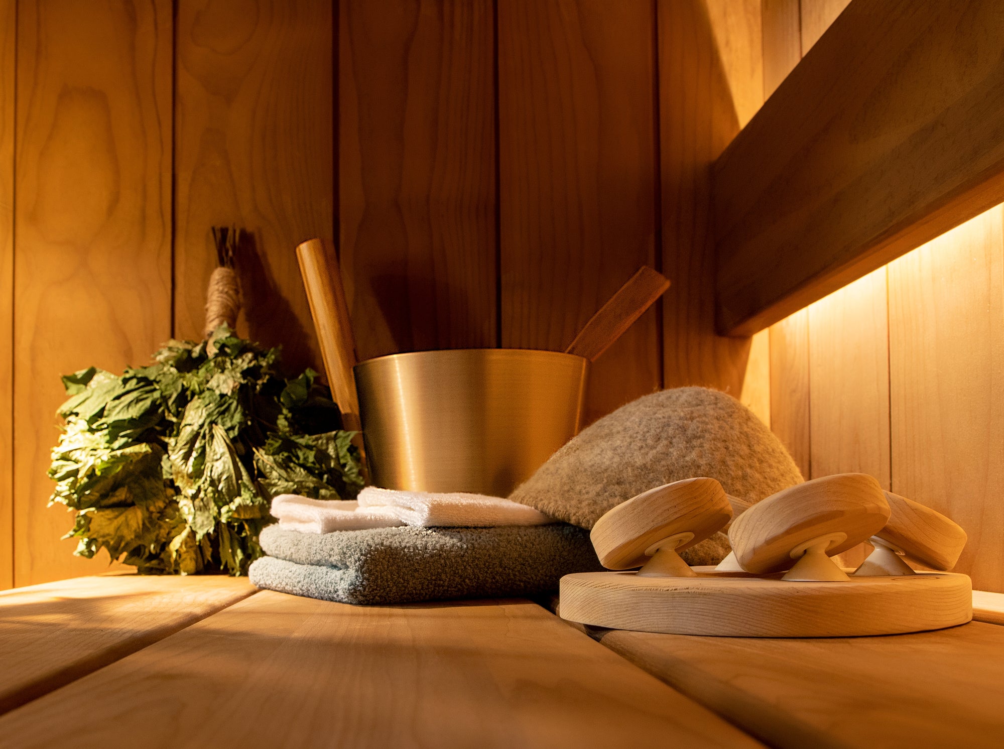 Sweat in Elegance: Revealing Sauna Etiquette