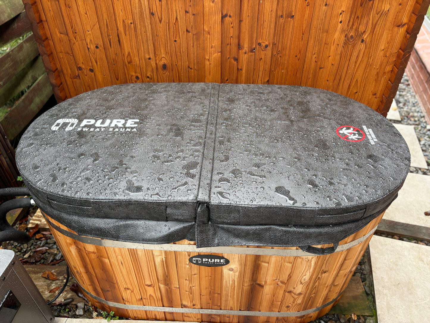 The Tomas Ice Bath (Hot & Cold)